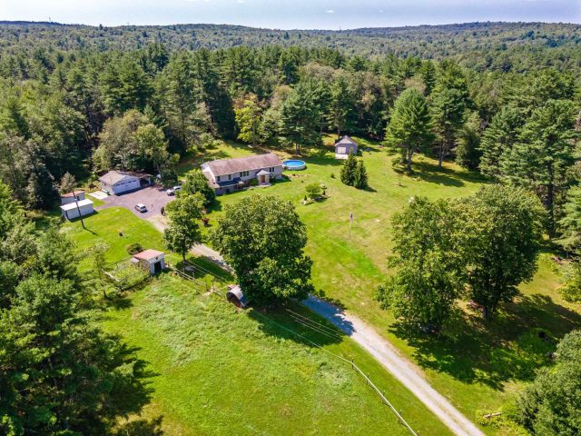 Southwoods Estate; Large, Private 15 acre estate