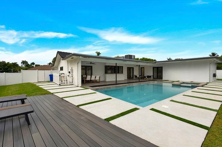 5 bedrooms villa in Emerald Hills