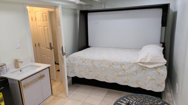 Comfortable Single Room with Private Bath