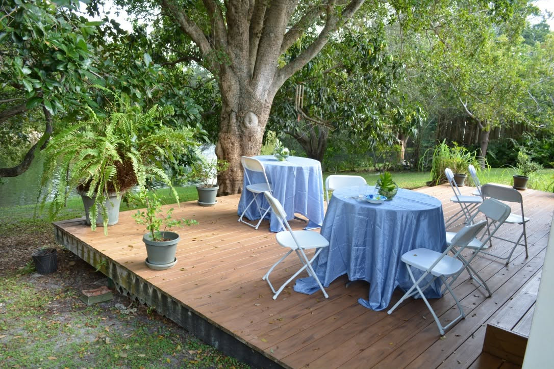 Short-term Rental AVAILABLE NOW and HOLIDAYS