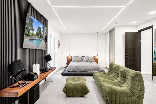 LUXURY EMERALD HILLS VILLA