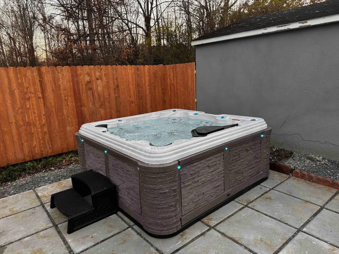 Modern Creekside Retreat w Hot Tub & Movie Theater