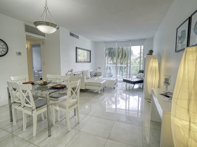 New 1 Bedroom apt in Hollywood
