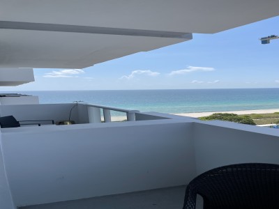 Beautiful Surfside Condo On the beach