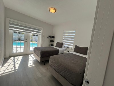 Strictly Kosher House in North Miami Beach