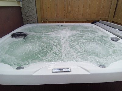 NY Private House with PRIVATE HEATED, HOT TUB