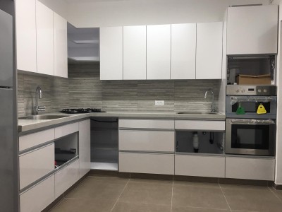 beautiful 2 bedroom apartment on Shamgar st