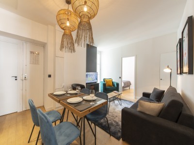 2-Bedroom Apartment in the Heart of Paris