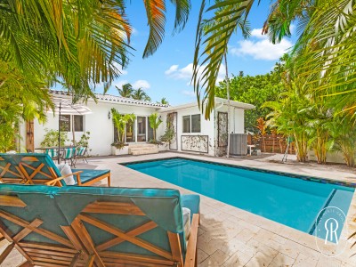 Lux Modern 4BR / 4BA Surfside Villa W/Heated Pool