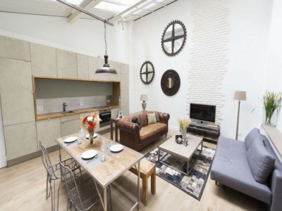 Stylish 61m² Apartment with Skylight