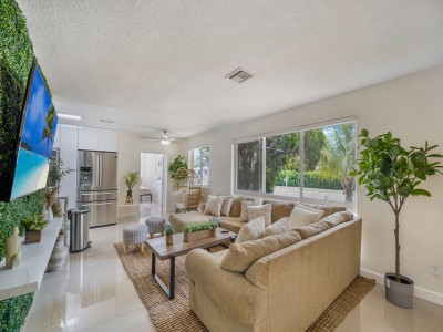 Stunning 6bedr Villa Just 15mins from the Beach