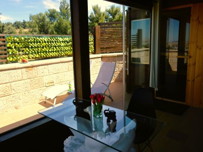 Charming Rooftop Suite in Giv'at Ze'ev