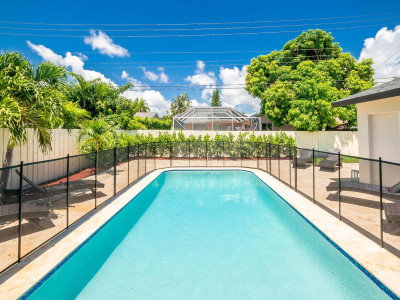 Villa Serenity: 4 BD/3 BA/Private Heated Pool