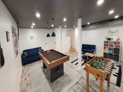 Hemlock Estate: Indoor Hot Tub, Heated Pool