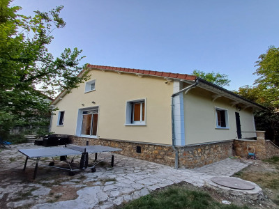 Countryside house in Paris